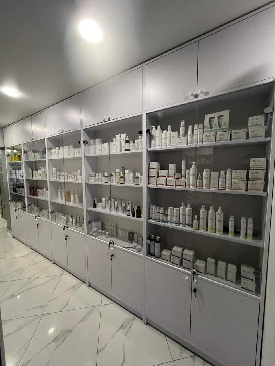 Furniture 1 gallery by RosPro Interiors