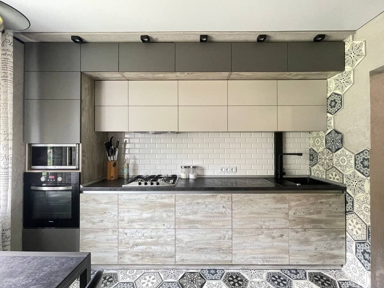 Kitchen 8 gallery by RosPro Interiors